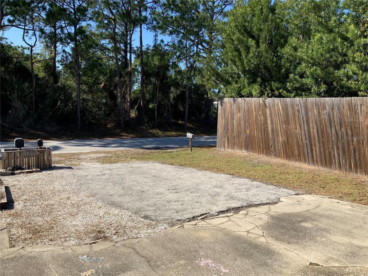 2417 GUAVA DRIVE — photo 6 of 6