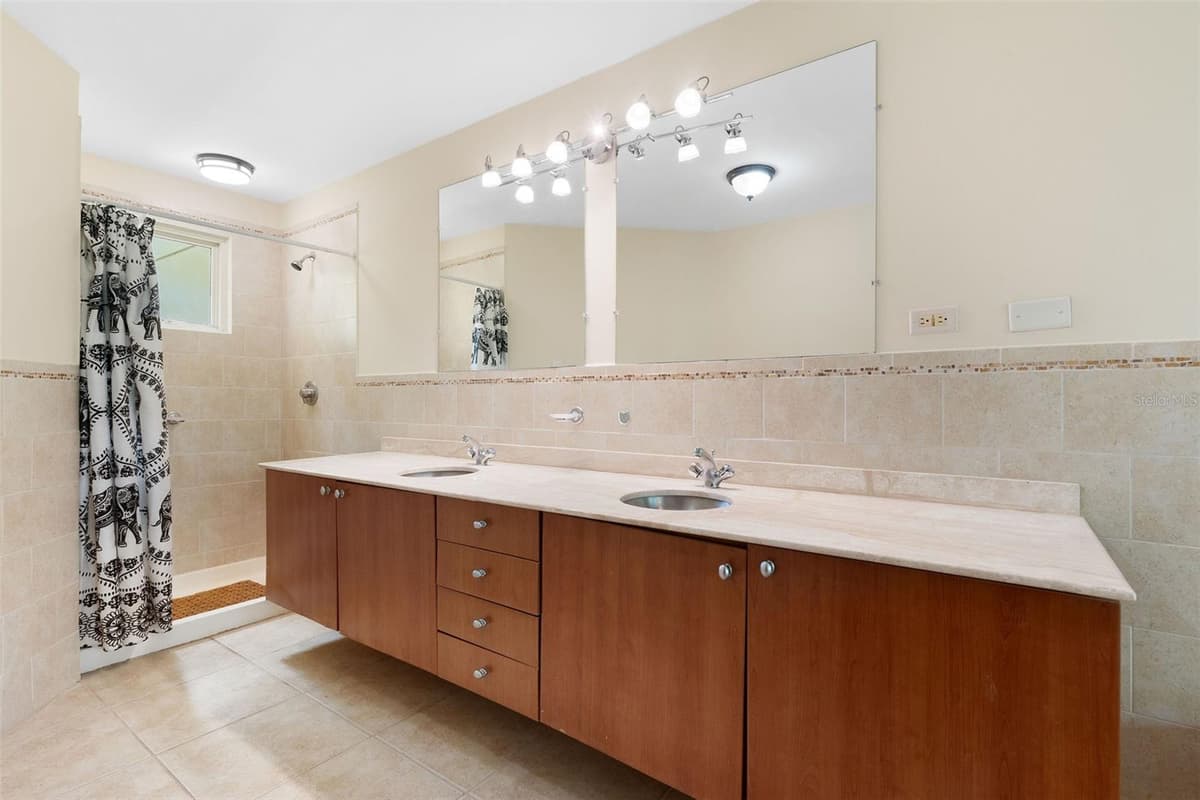 90 CANDELERO DRIVE — photo 36 of 45