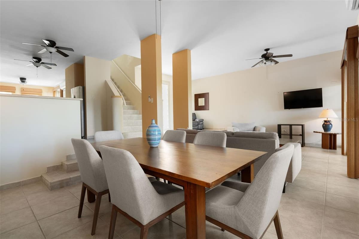 90 CANDELERO DRIVE — photo 16 of 45