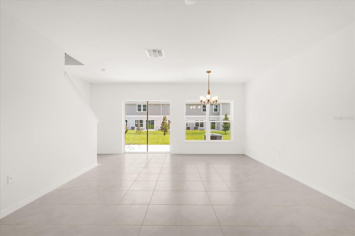 399 SEQUOIA DRIVE — photo 3 of 8