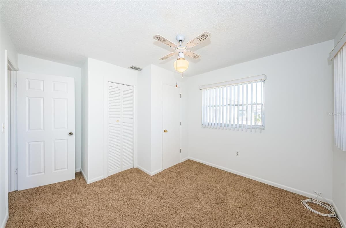 10022 LILY STREET — photo 15 of 41