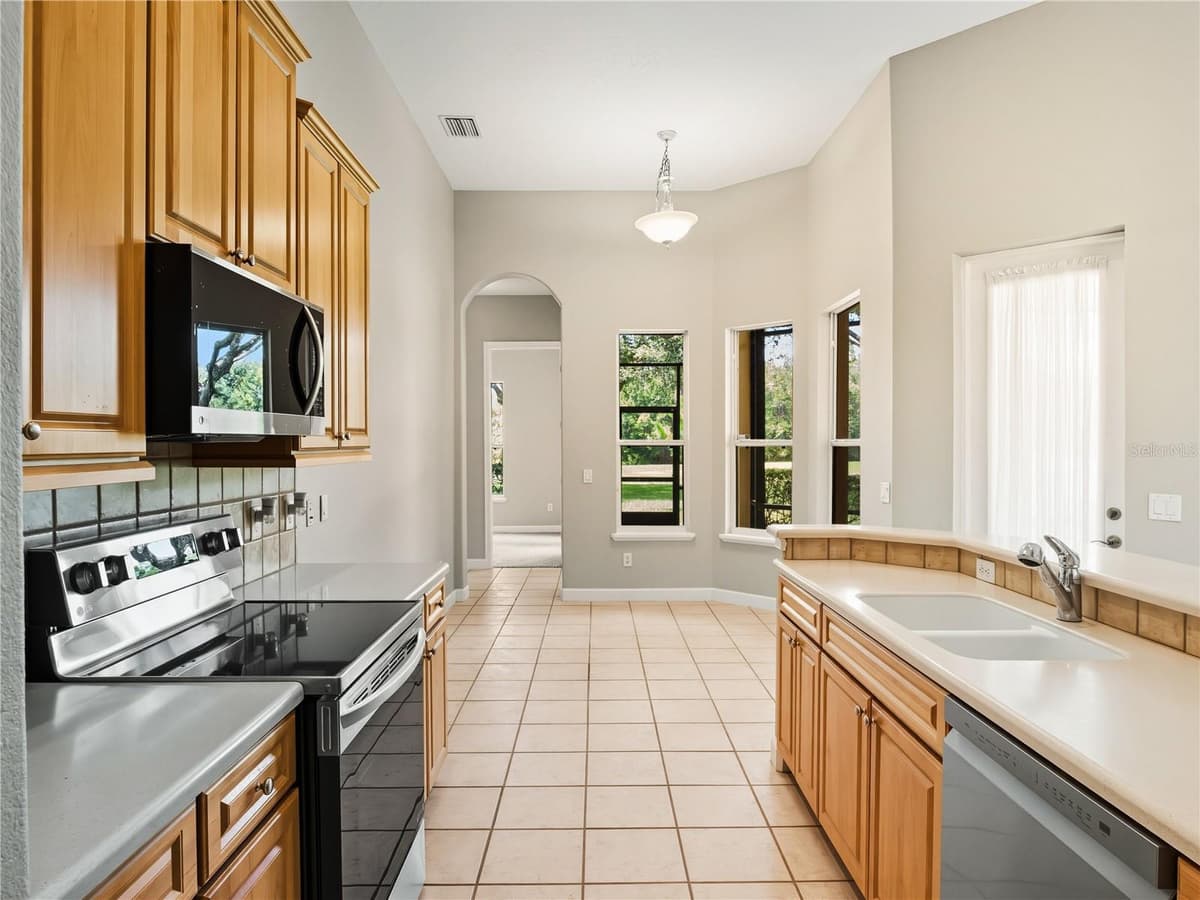 9958 SANTA BARBARA COURT — photo 15 of 48