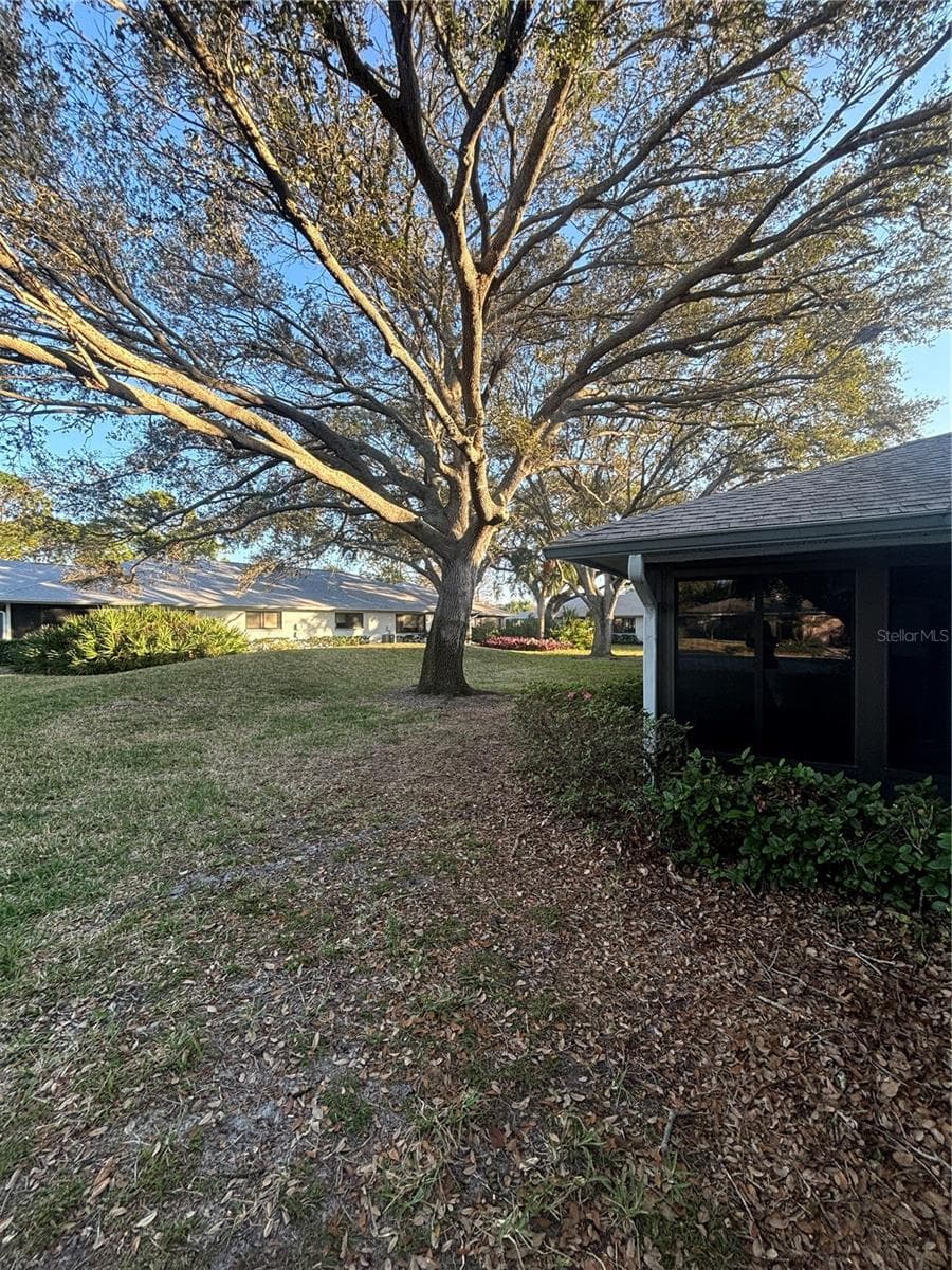 2765 COUNTRYSIDE BOULEVARD — photo 19 of 25