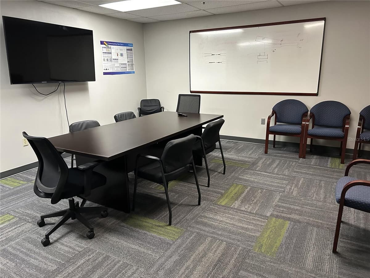 11 COMMERCE BOULEVARD — photo 4 of 16