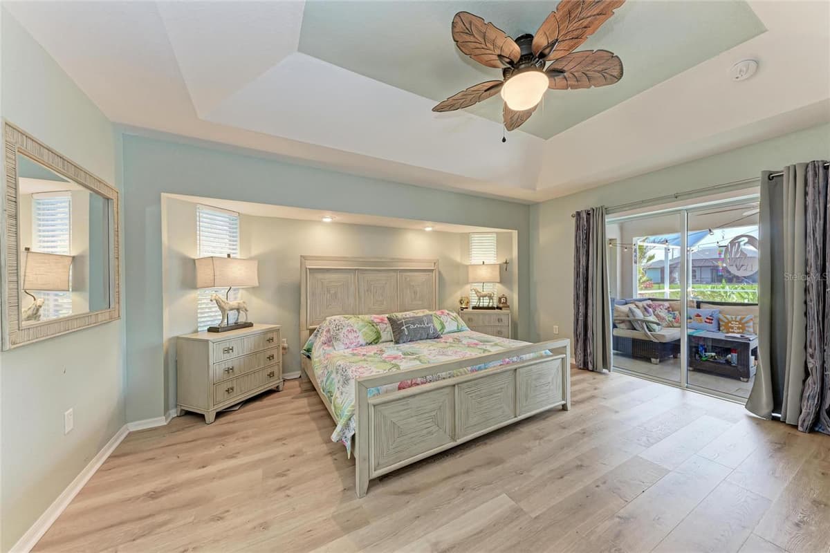 221 FAIRWAY ROAD — photo 18 of 45