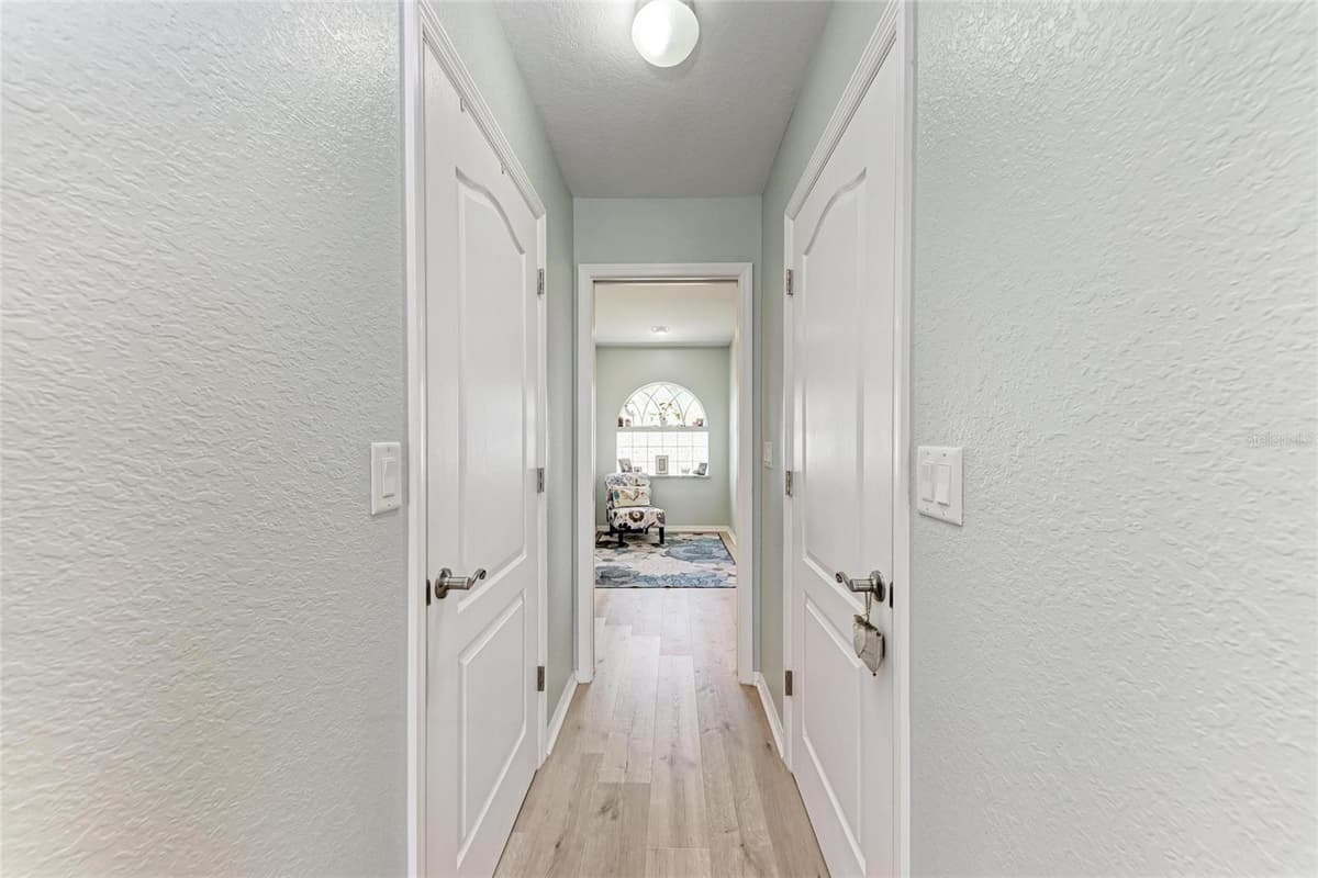 221 FAIRWAY ROAD — photo 20 of 45