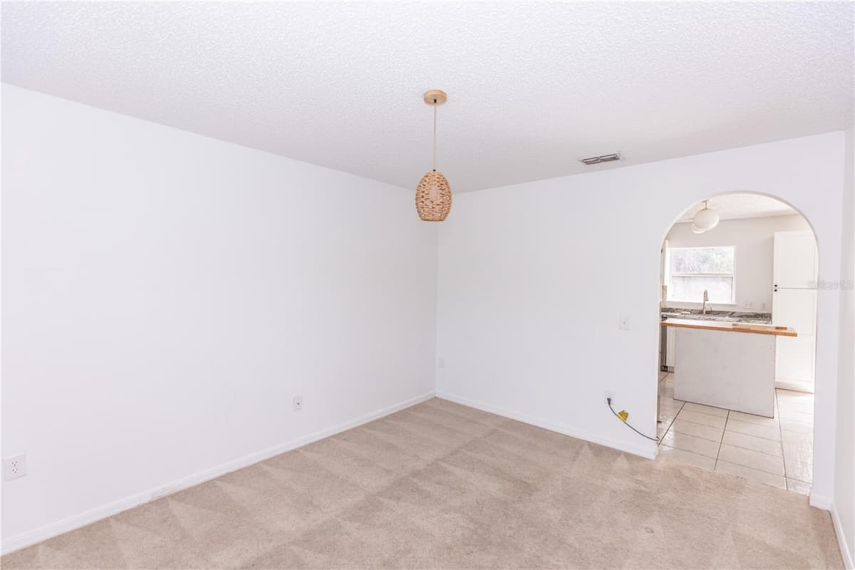 2645 COACHMAN DRIVE — photo 6 of 34