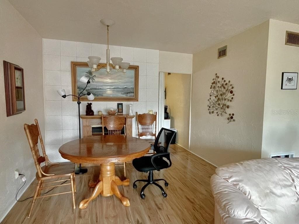 4060 55TH STREET — photo 5 of 28