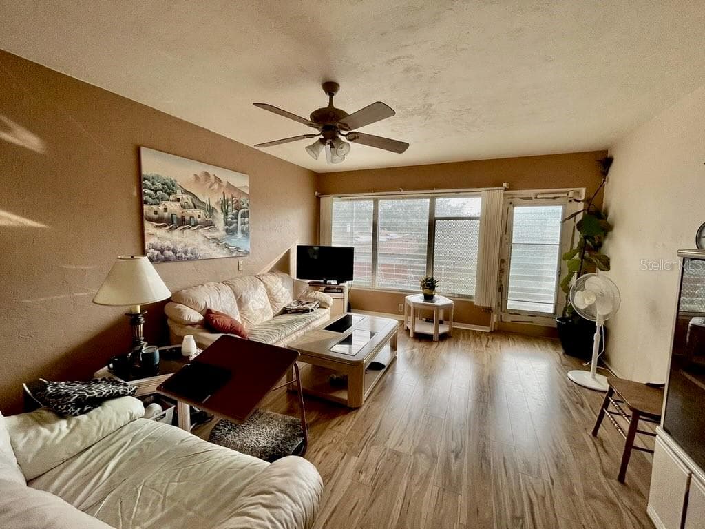 4060 55TH STREET — photo 3 of 28