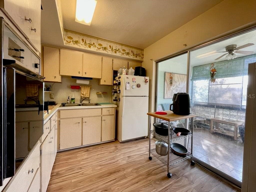 4060 55TH STREET — photo 12 of 28