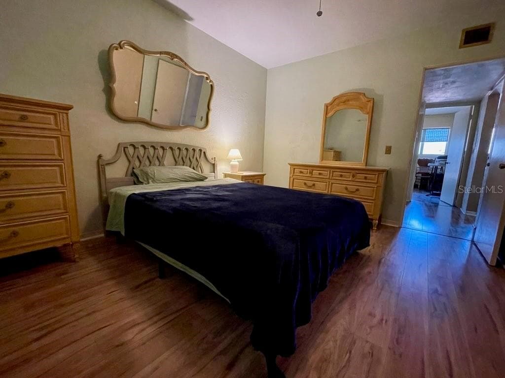 4060 55TH STREET — photo 7 of 28