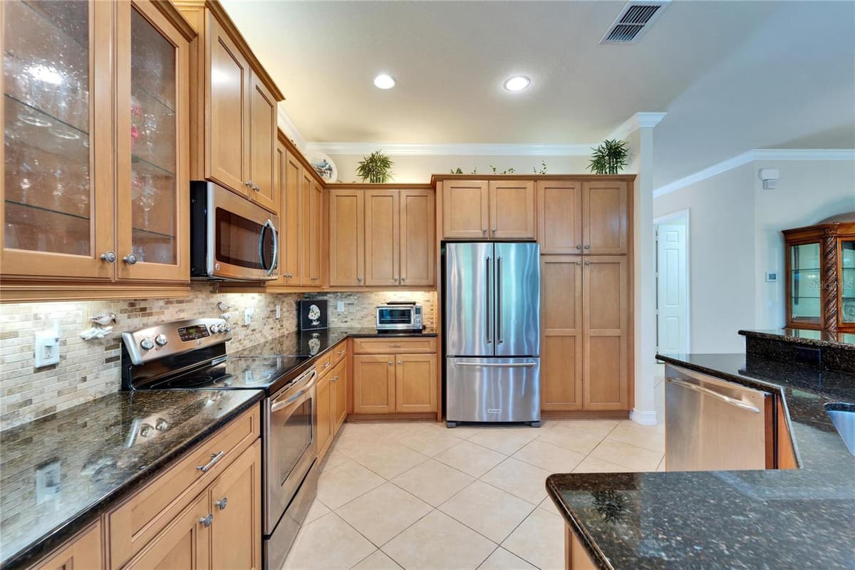 16135 CAPE CORAL DRIVE — photo 20 of 85