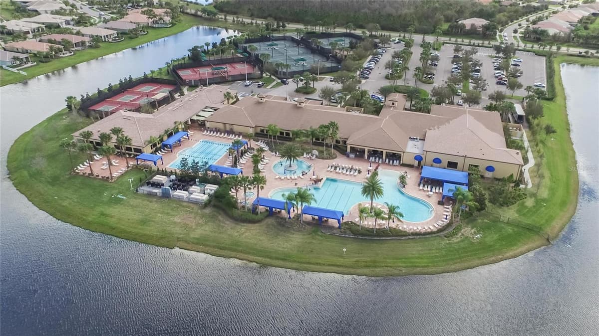 16135 CAPE CORAL DRIVE — photo 74 of 85