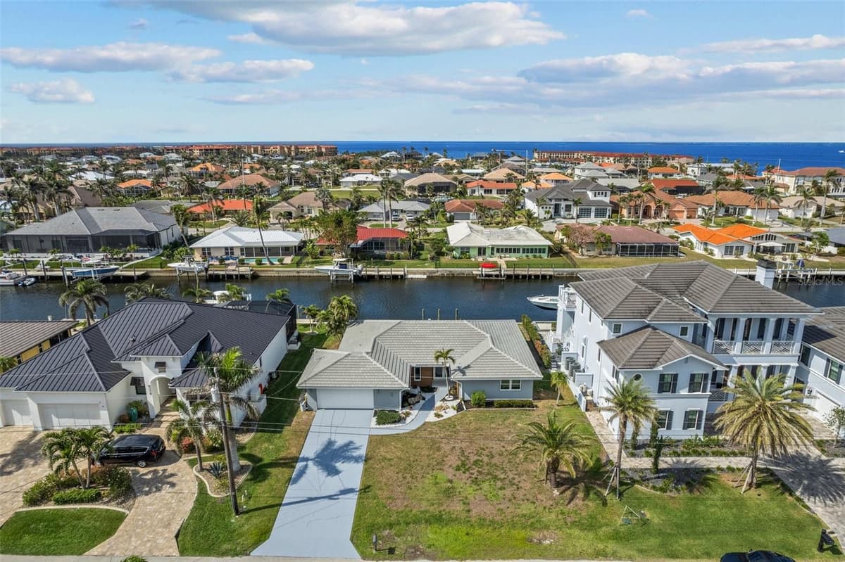 23 OCEAN DRIVE — photo 43 of 45