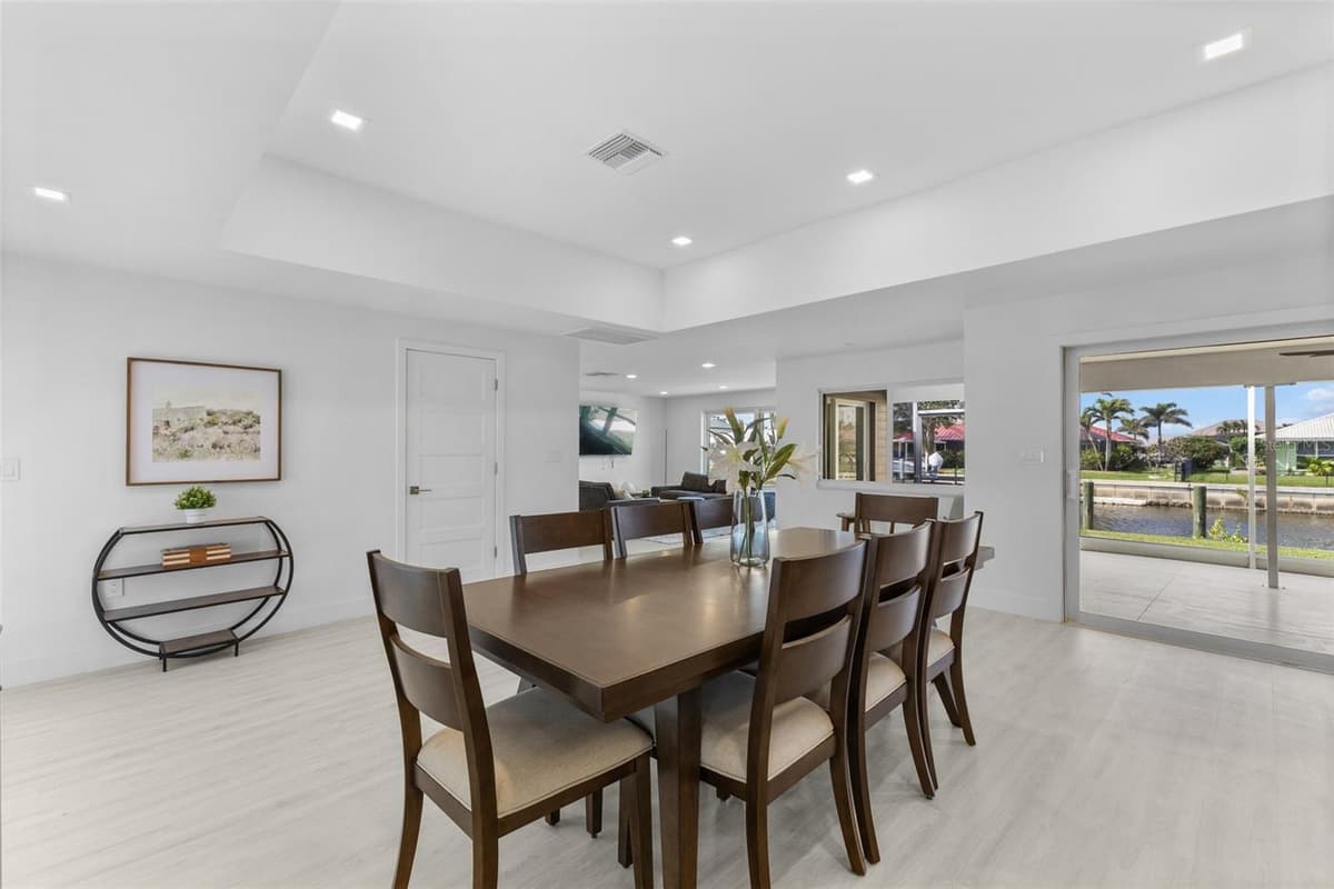 23 OCEAN DRIVE — photo 12 of 45
