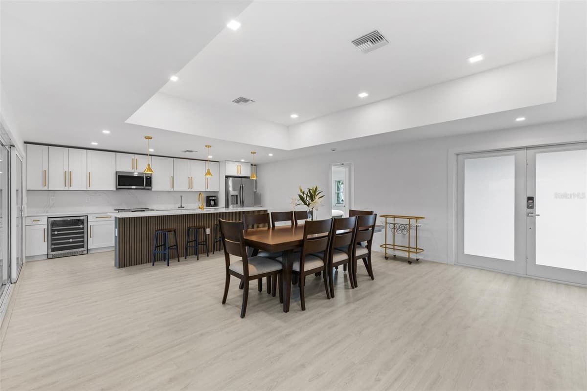 23 OCEAN DRIVE — photo 11 of 45