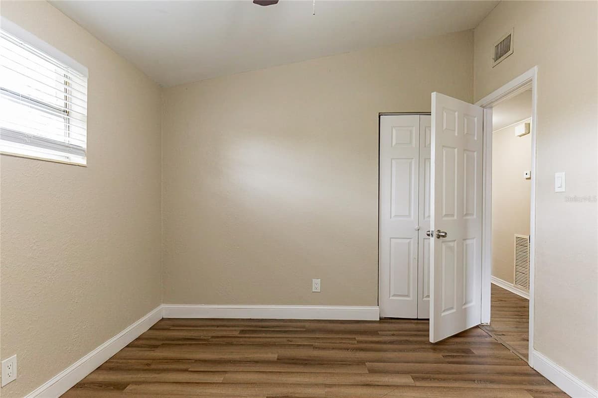 7216 EMMA STREET — photo 15 of 21