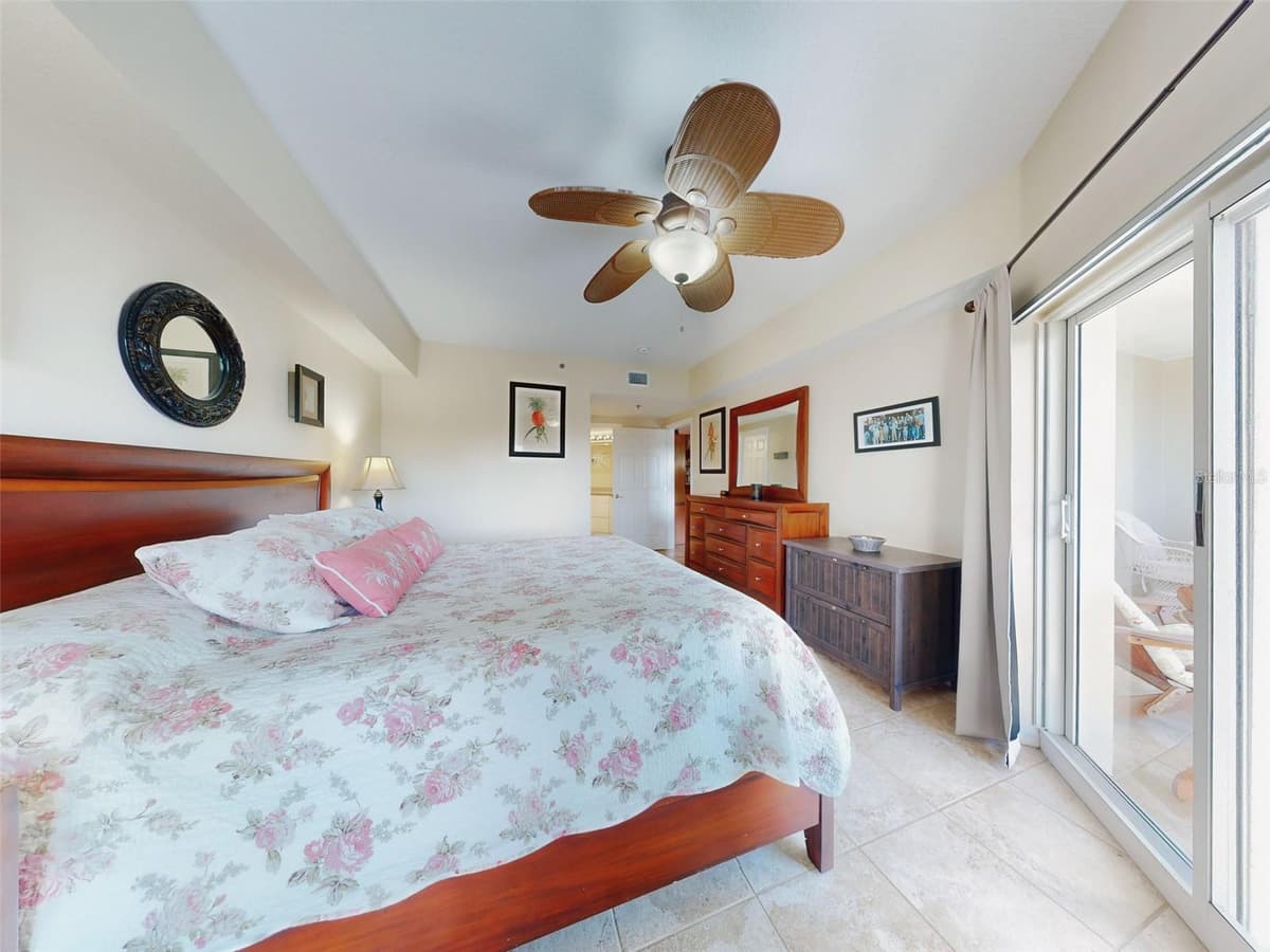 5300 ATLANTIC AVENUE — photo 33 of 81