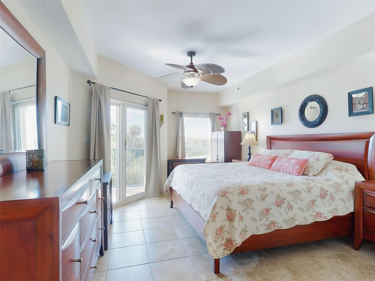 5300 ATLANTIC AVENUE — photo 32 of 81