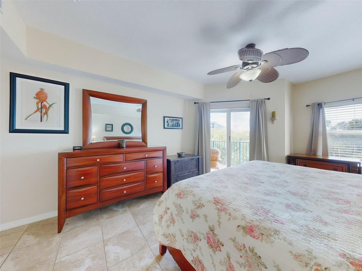 5300 ATLANTIC AVENUE — photo 34 of 81