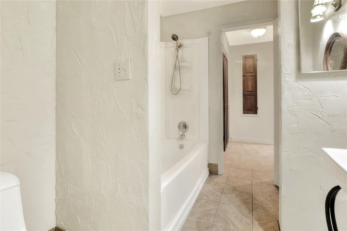1880 CRYSTAL LAKE DRIVE — photo 30 of 47