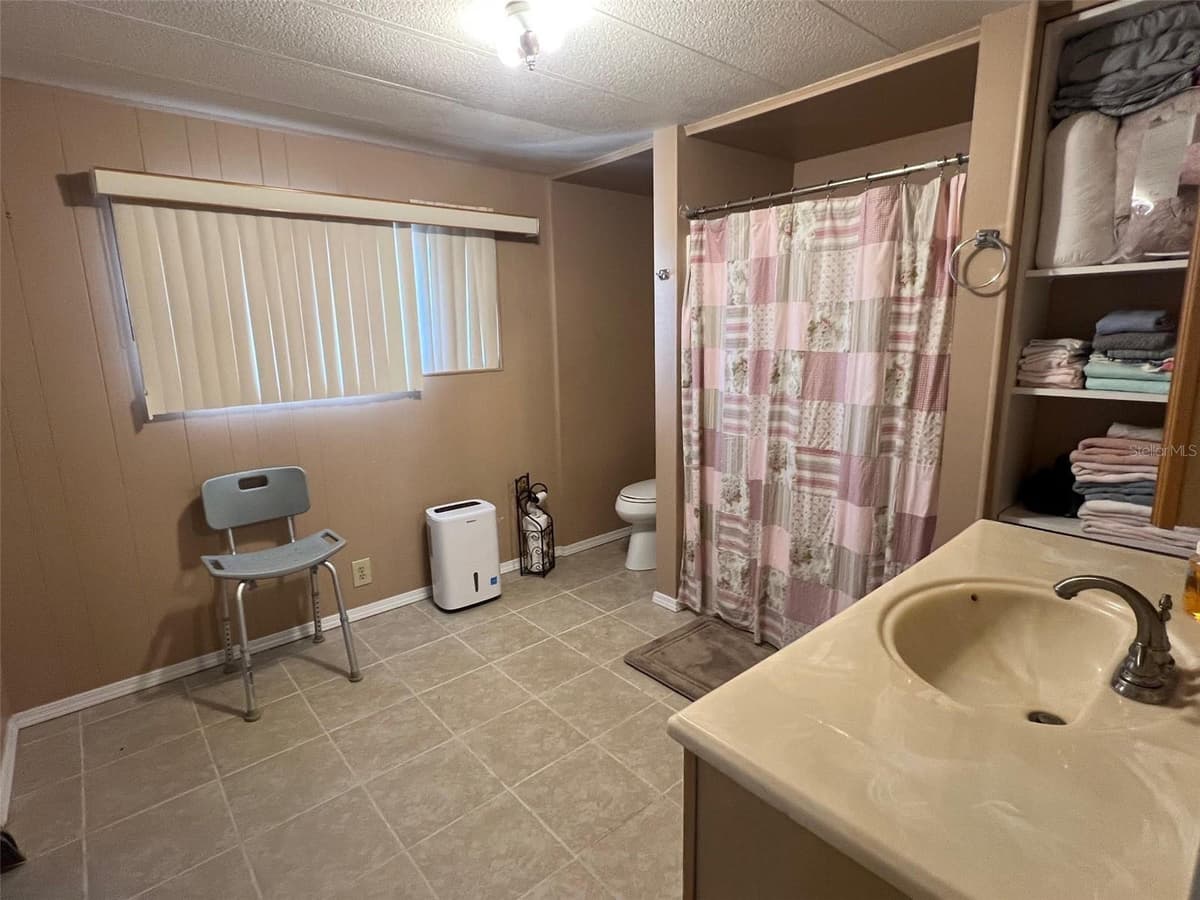 220 ROYAL PALM CIRCLE — photo 21 of 29