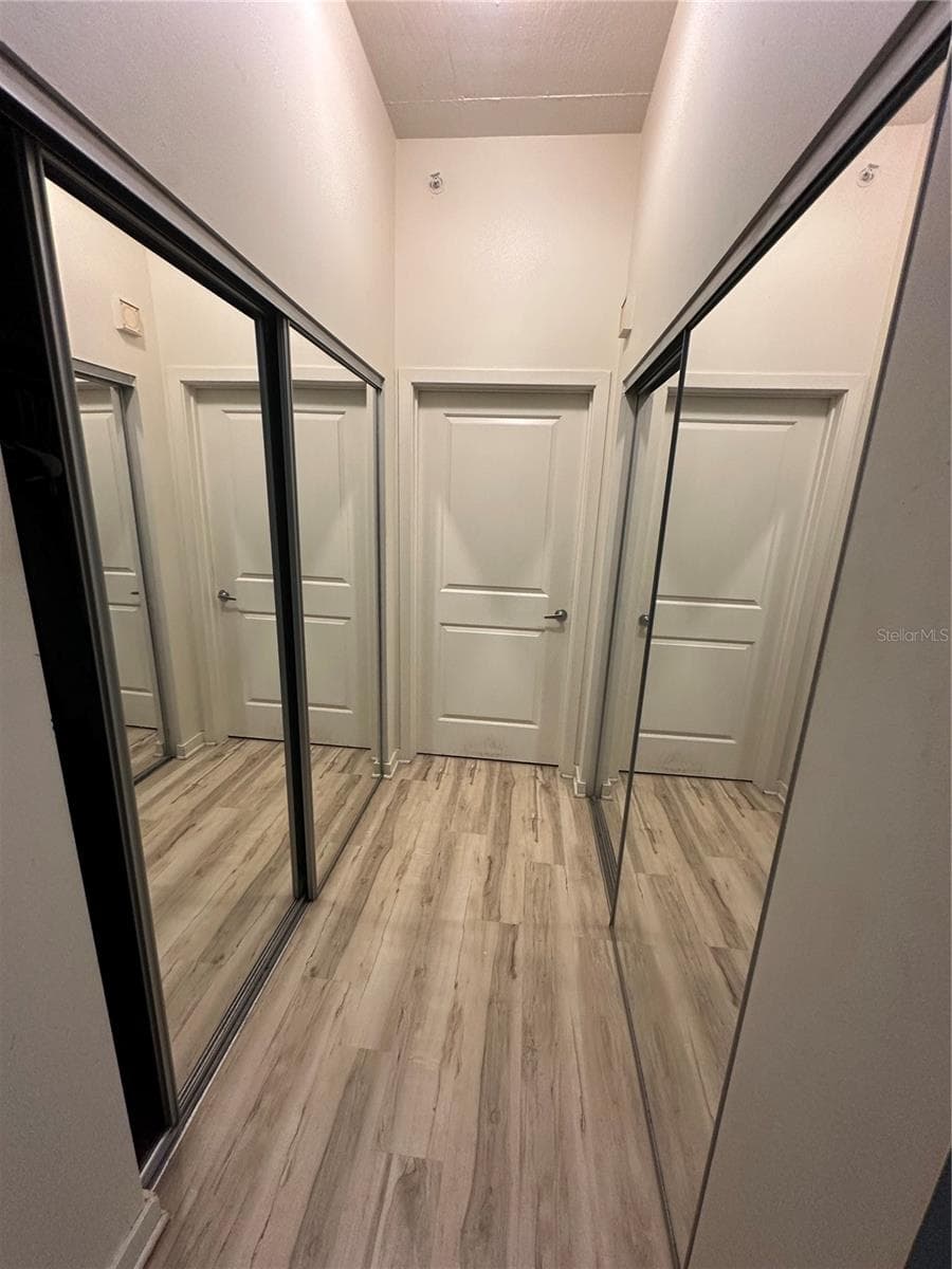 155 COURT AVENUE — photo 11 of 22