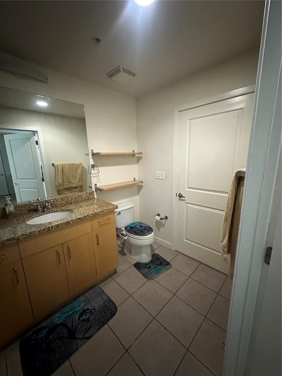 155 COURT AVENUE — photo 13 of 22
