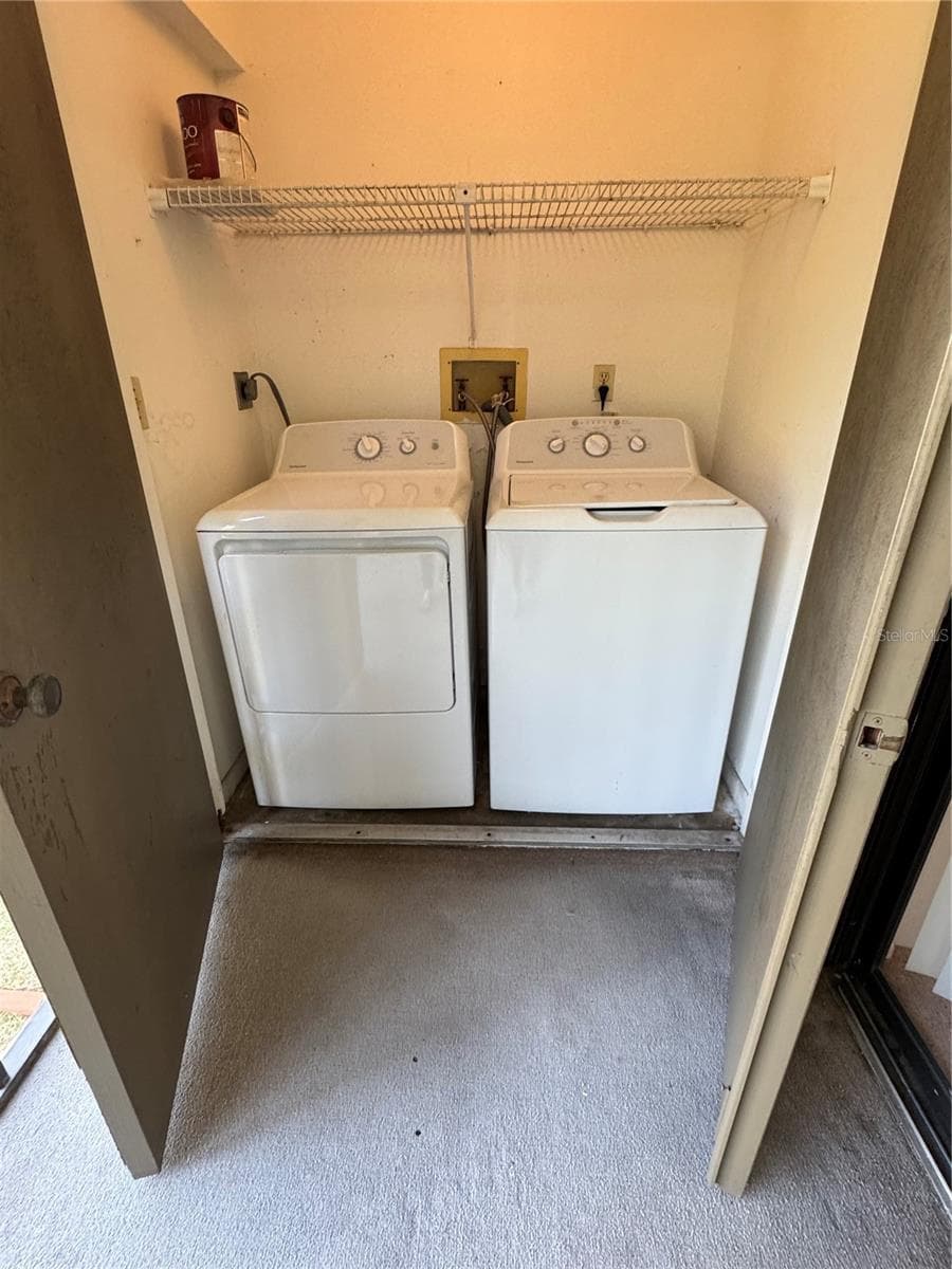 106 LAKESIDE COURT — photo 12 of 13