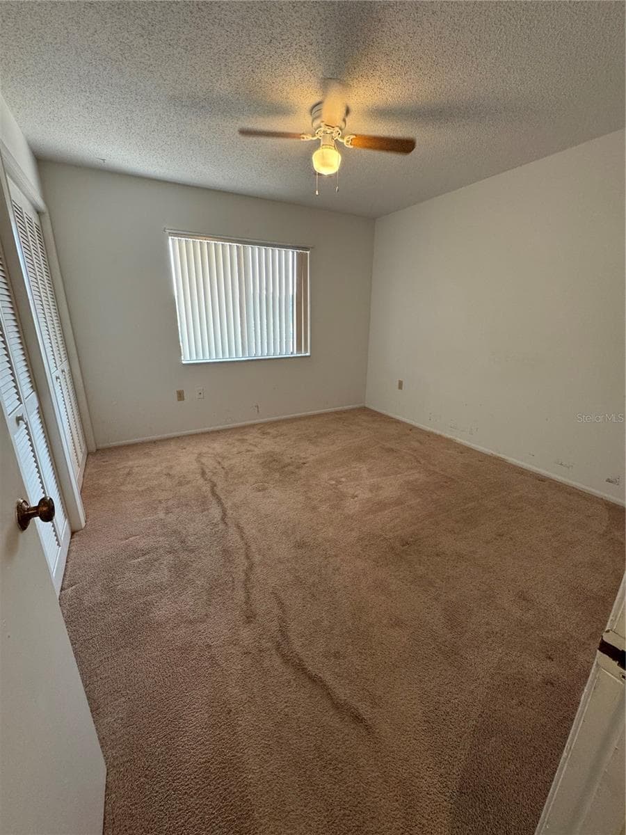 106 LAKESIDE COURT — photo 9 of 13