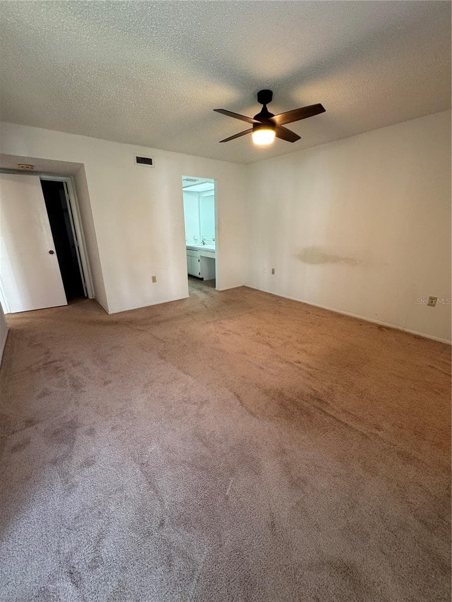 106 LAKESIDE COURT — photo 4 of 13