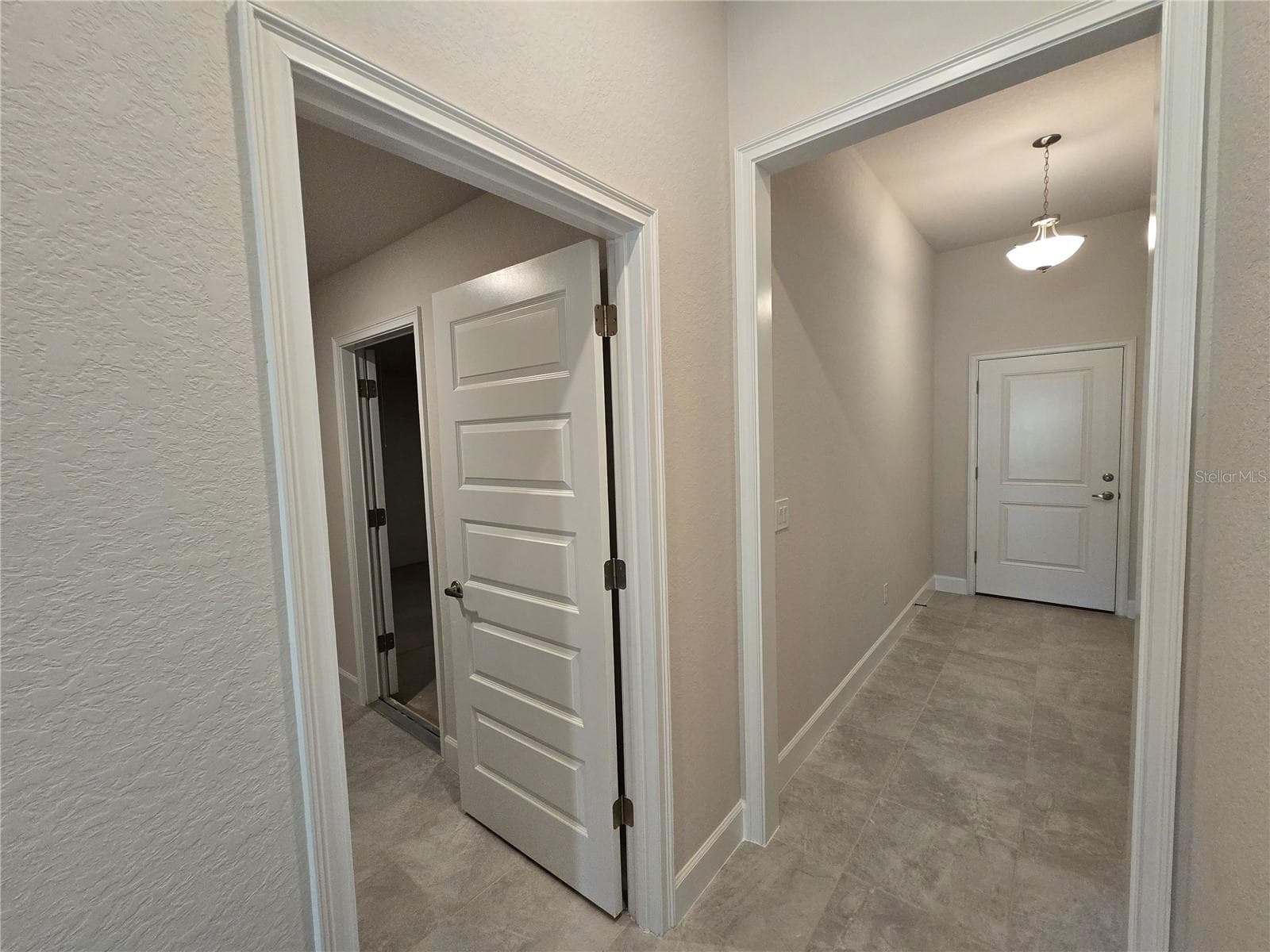 336 TWISTED OAKS DRIVE — photo 18 of 45