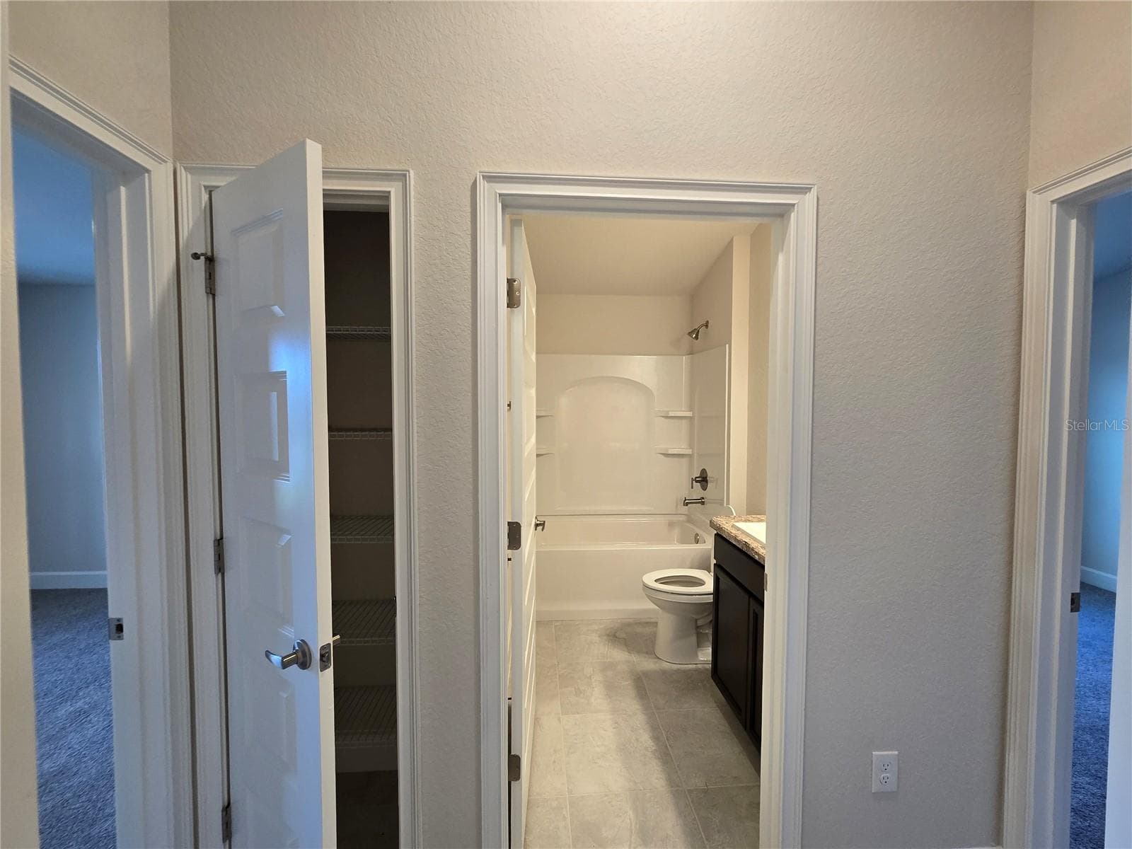 336 TWISTED OAKS DRIVE — photo 10 of 45