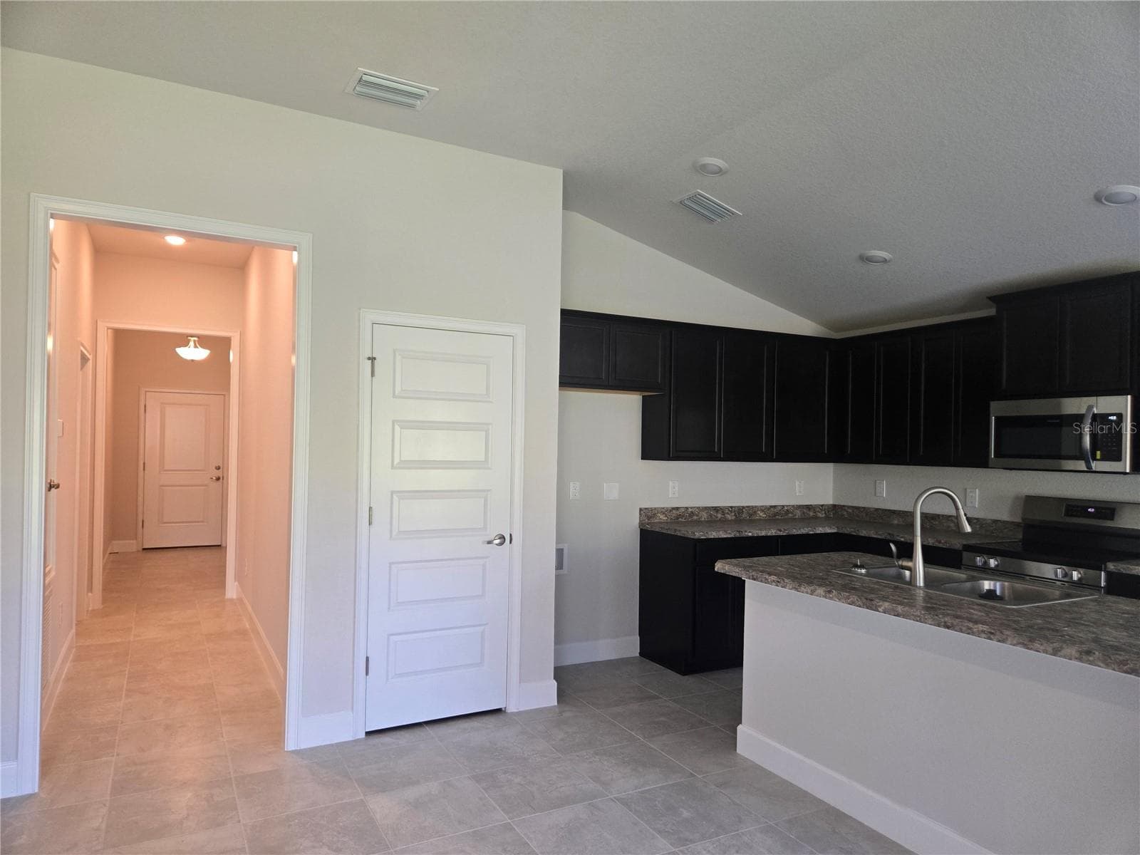 336 TWISTED OAKS DRIVE — photo 20 of 45