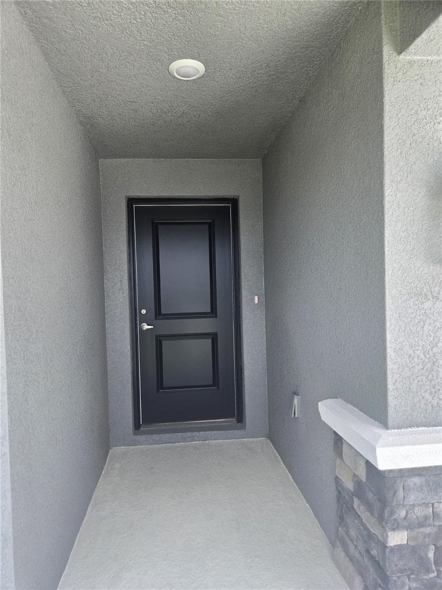 336 TWISTED OAKS DRIVE — photo 5 of 45