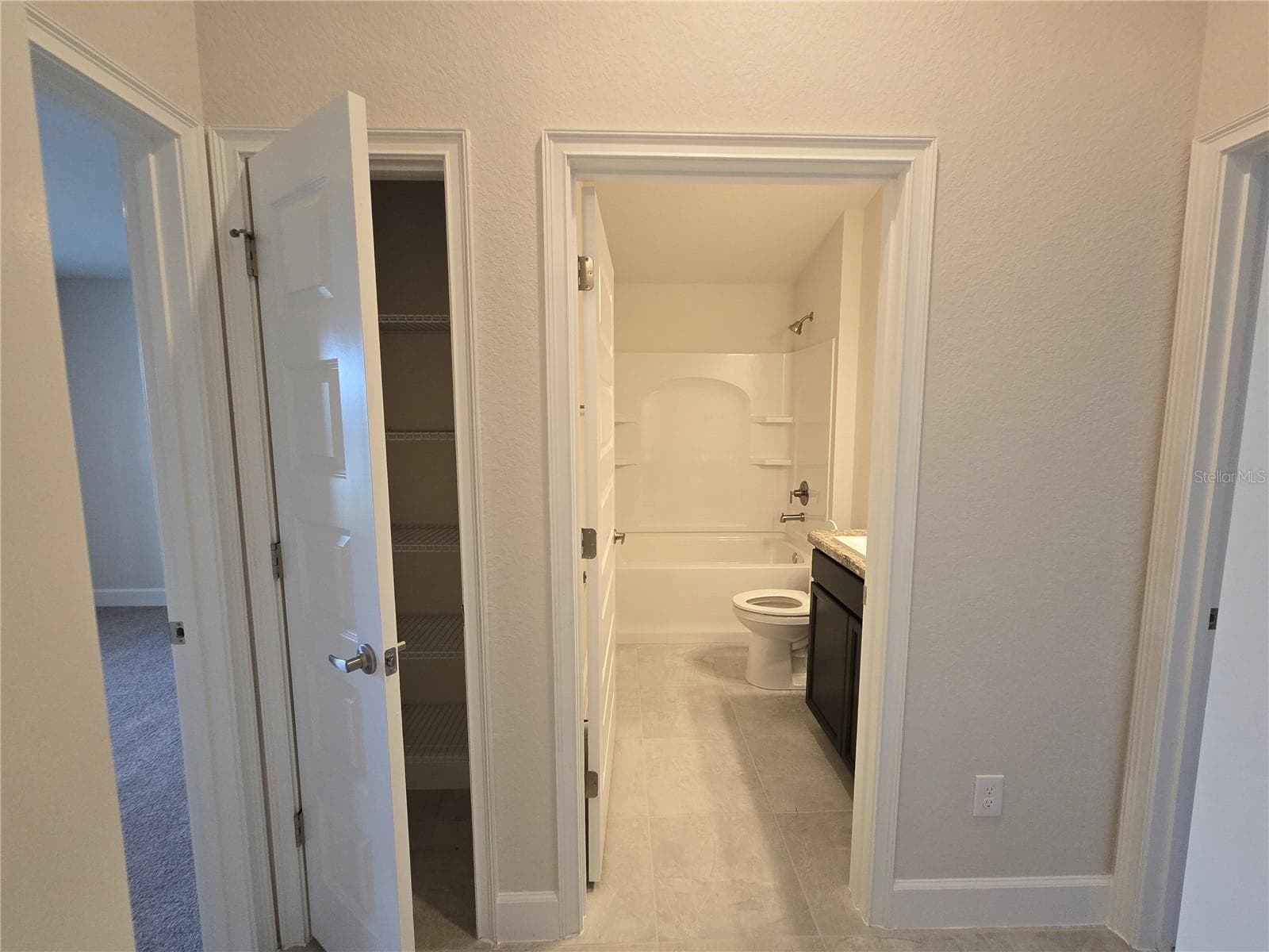 336 TWISTED OAKS DRIVE — photo 13 of 45