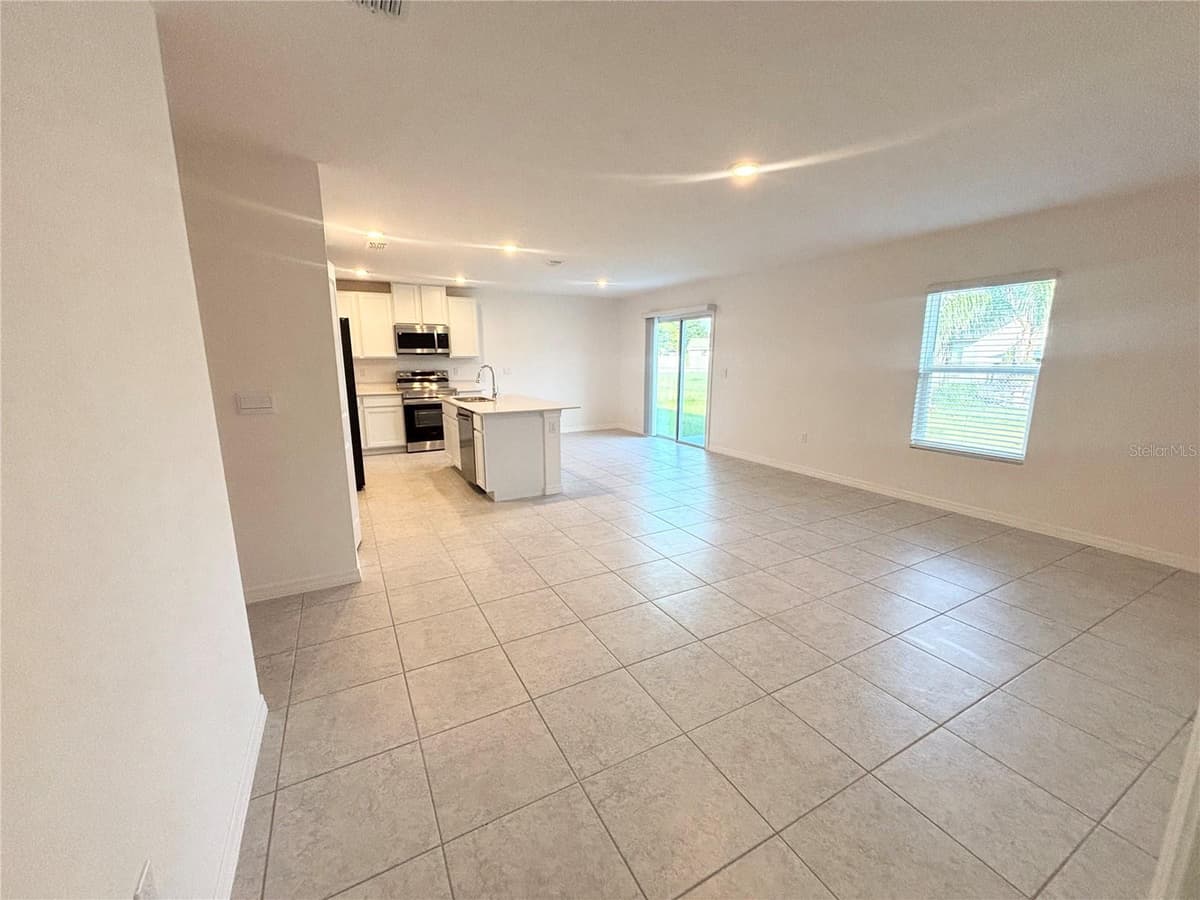 229 MAGELLAN AVENUE — photo 6 of 10
