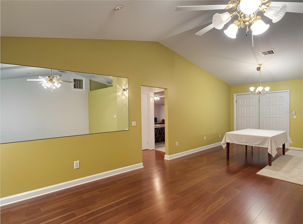 912 144TH COURT — photo 3 of 17