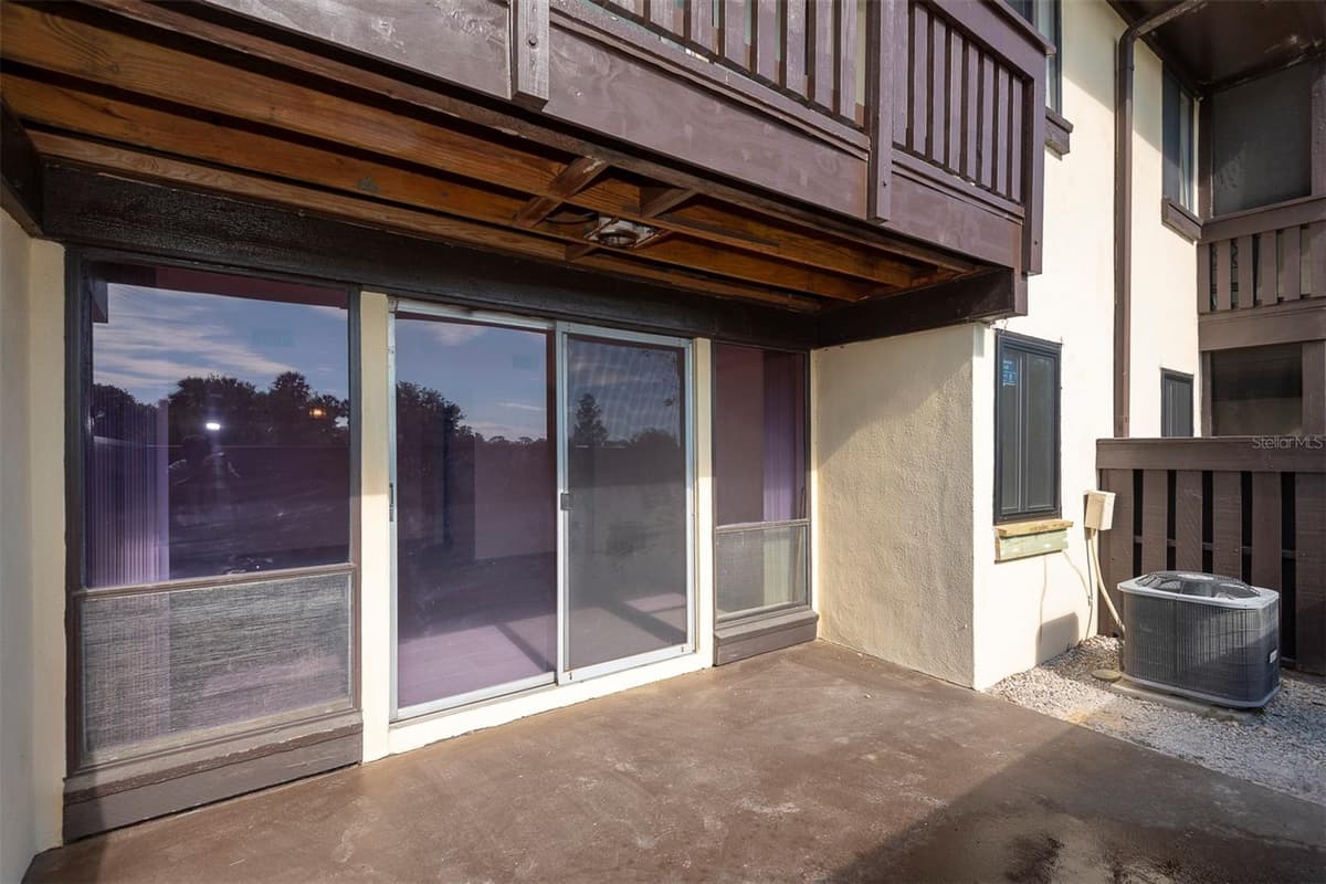48 CLUB HOUSE DRIVE — photo 27 of 47