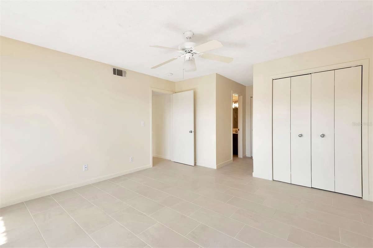 48 CLUB HOUSE DRIVE — photo 16 of 47
