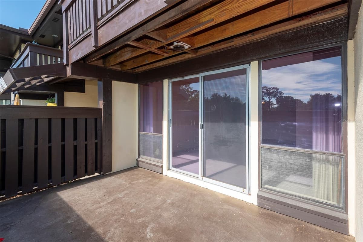 48 CLUB HOUSE DRIVE — photo 28 of 47