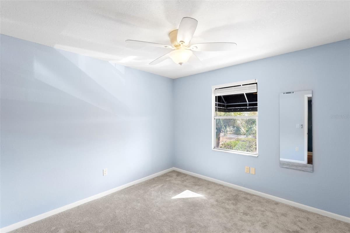 3711 IOWA AVENUE — photo 16 of 22