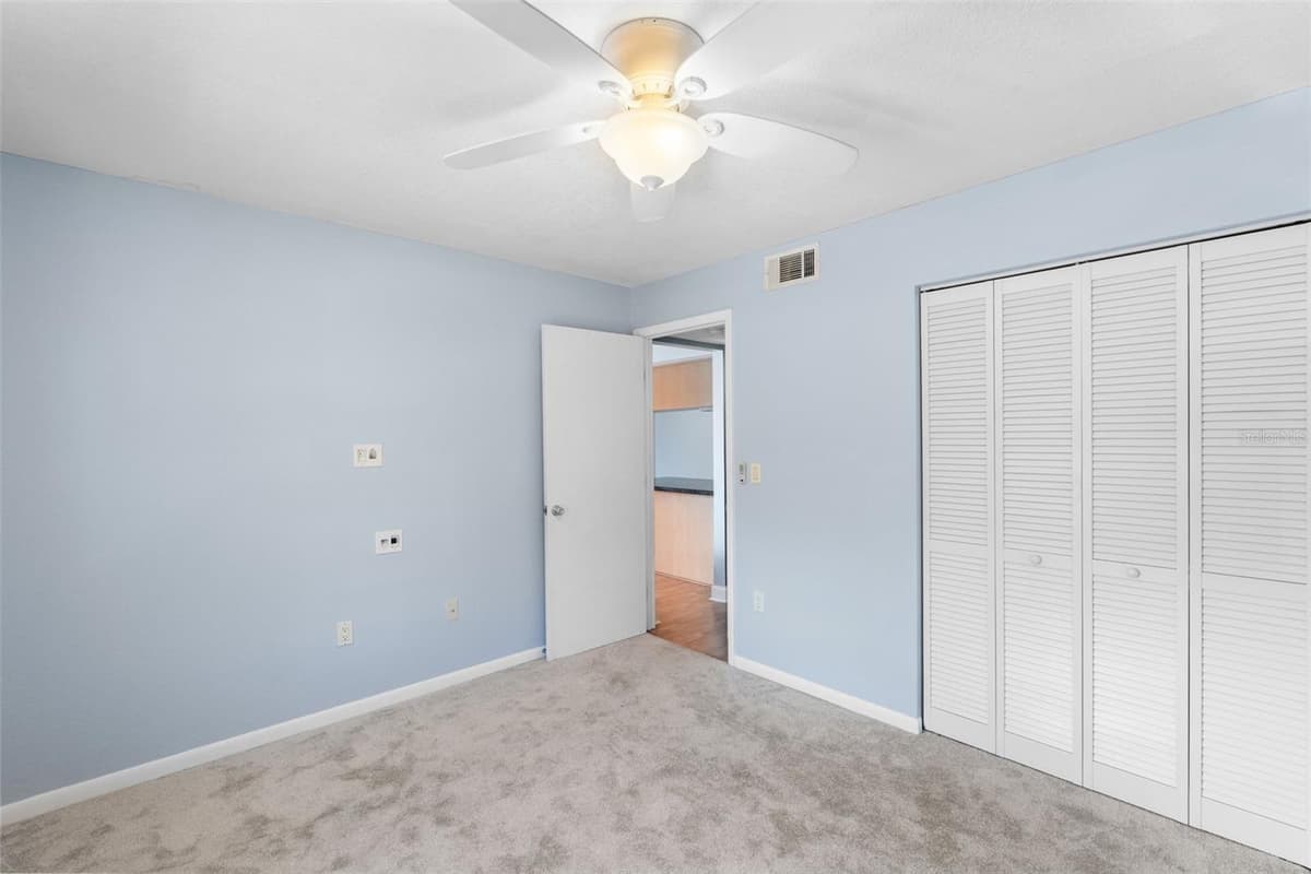 3711 IOWA AVENUE — photo 17 of 22