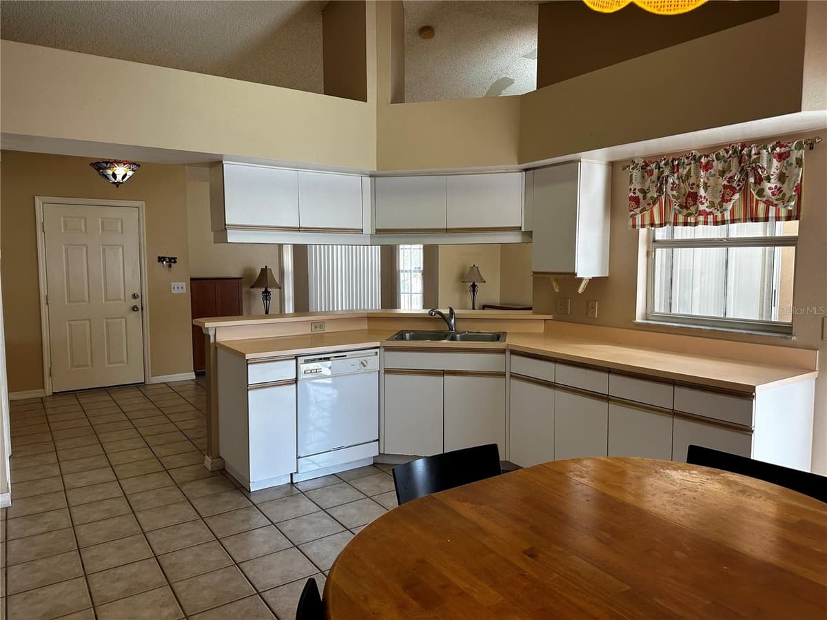 121 LOMA BONITA DRIVE — photo 16 of 43
