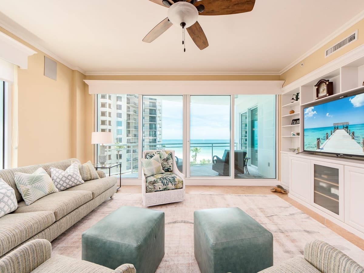 1590 GULF BOULEVARD — photo 15 of 89