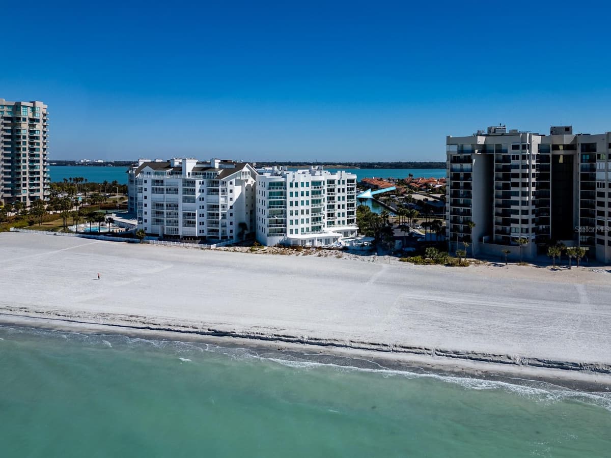 1590 GULF BOULEVARD — photo 86 of 89