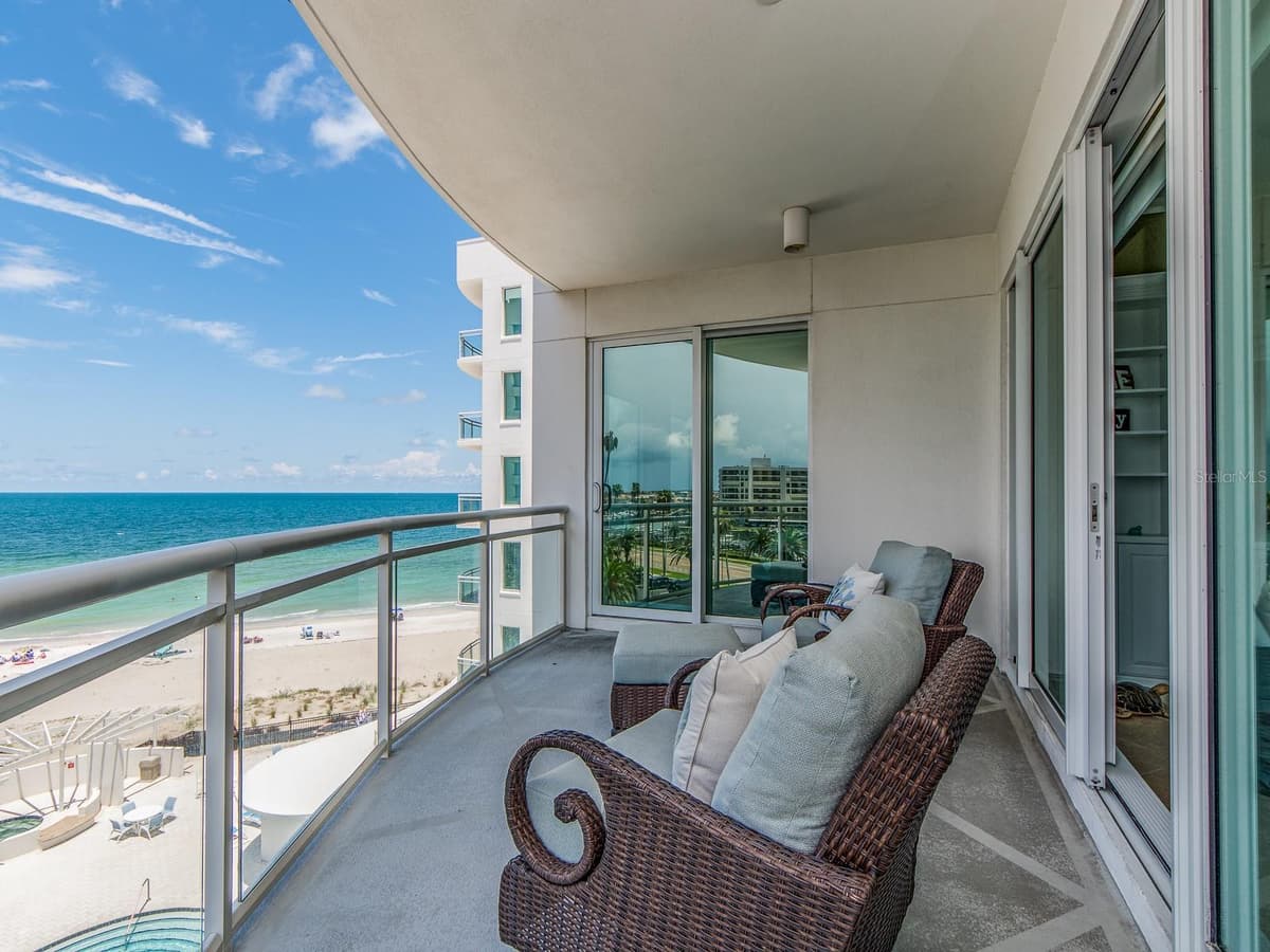 1590 GULF BOULEVARD — photo 41 of 89