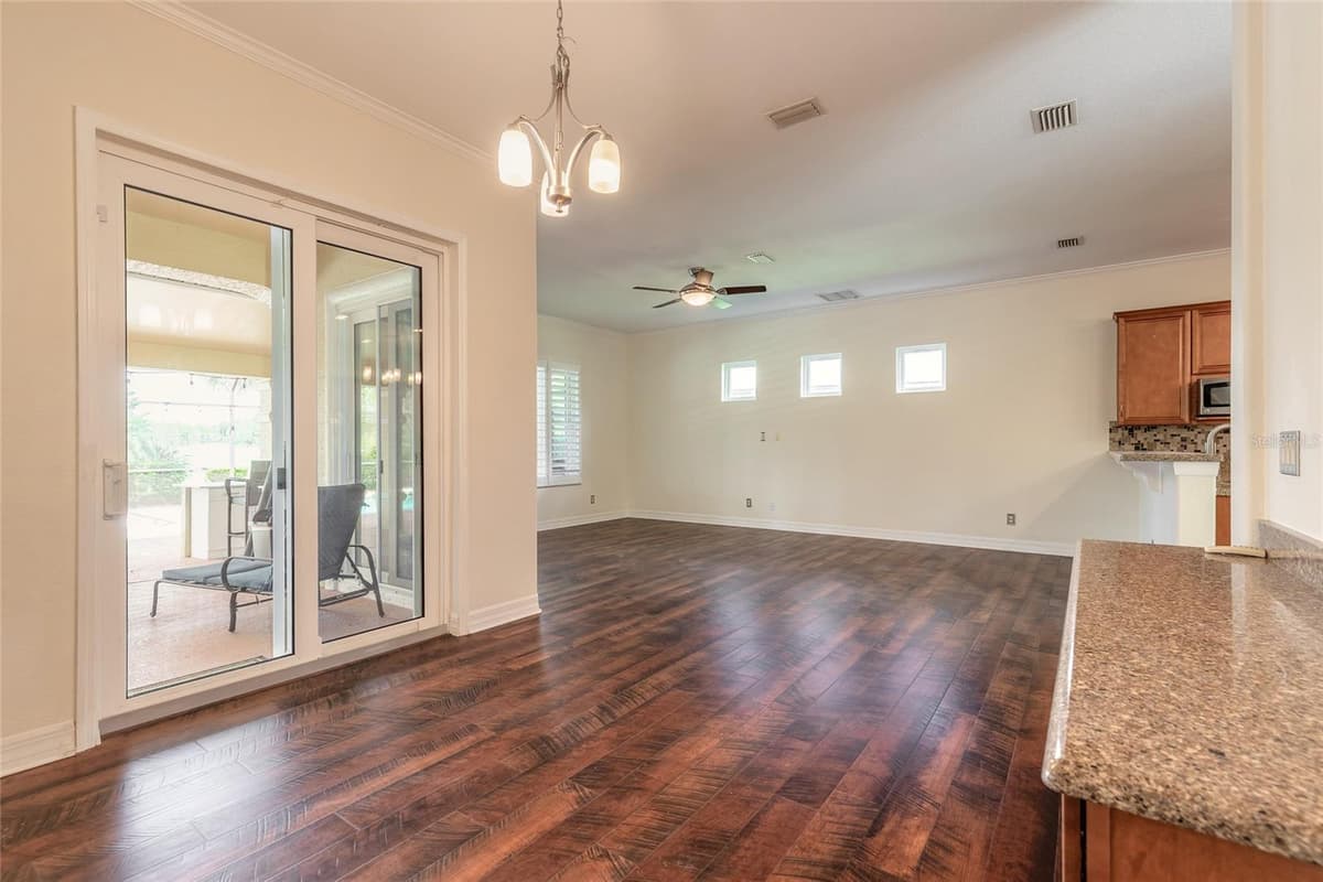 20 PROMENADE AT LIONSPAW — photo 20 of 78
