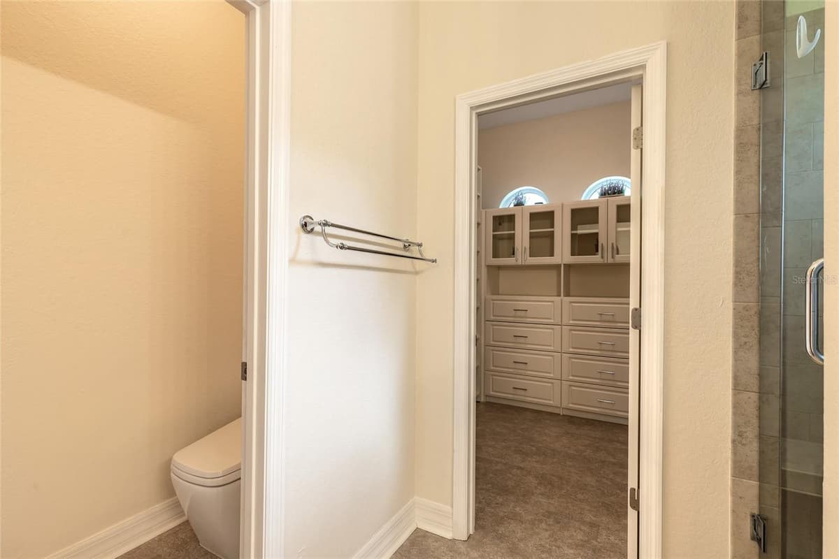 20 PROMENADE AT LIONSPAW — photo 58 of 78
