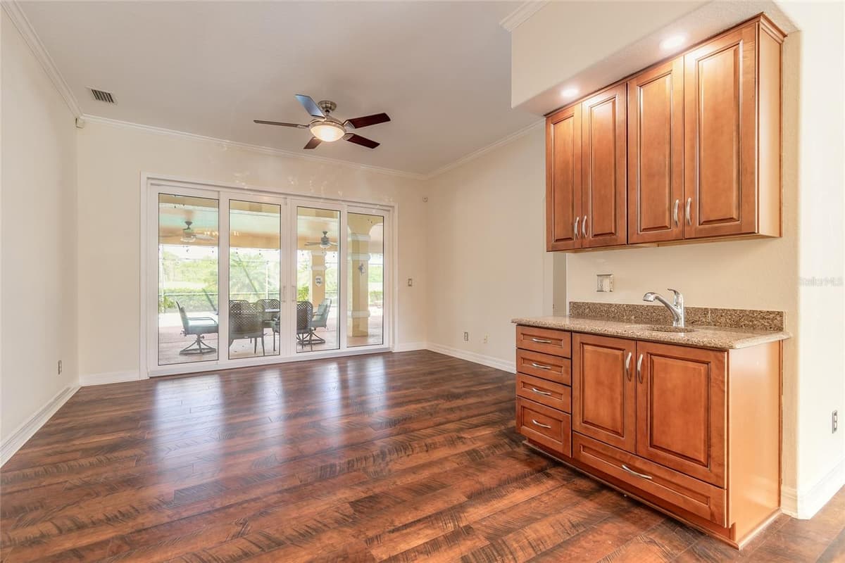 20 PROMENADE AT LIONSPAW — photo 23 of 78